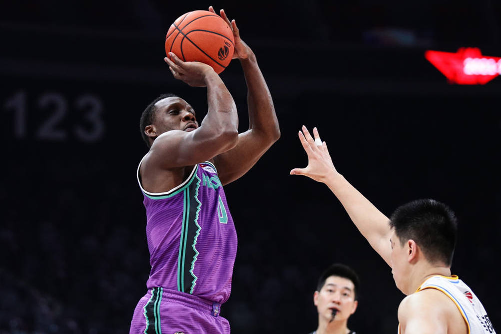 HTH sports-今夜多伦多猛龙调整名单以备社区盾;篮板制胜环节打磨;管理层满意;年轻球员得到机会的简单介绍-HTH sports