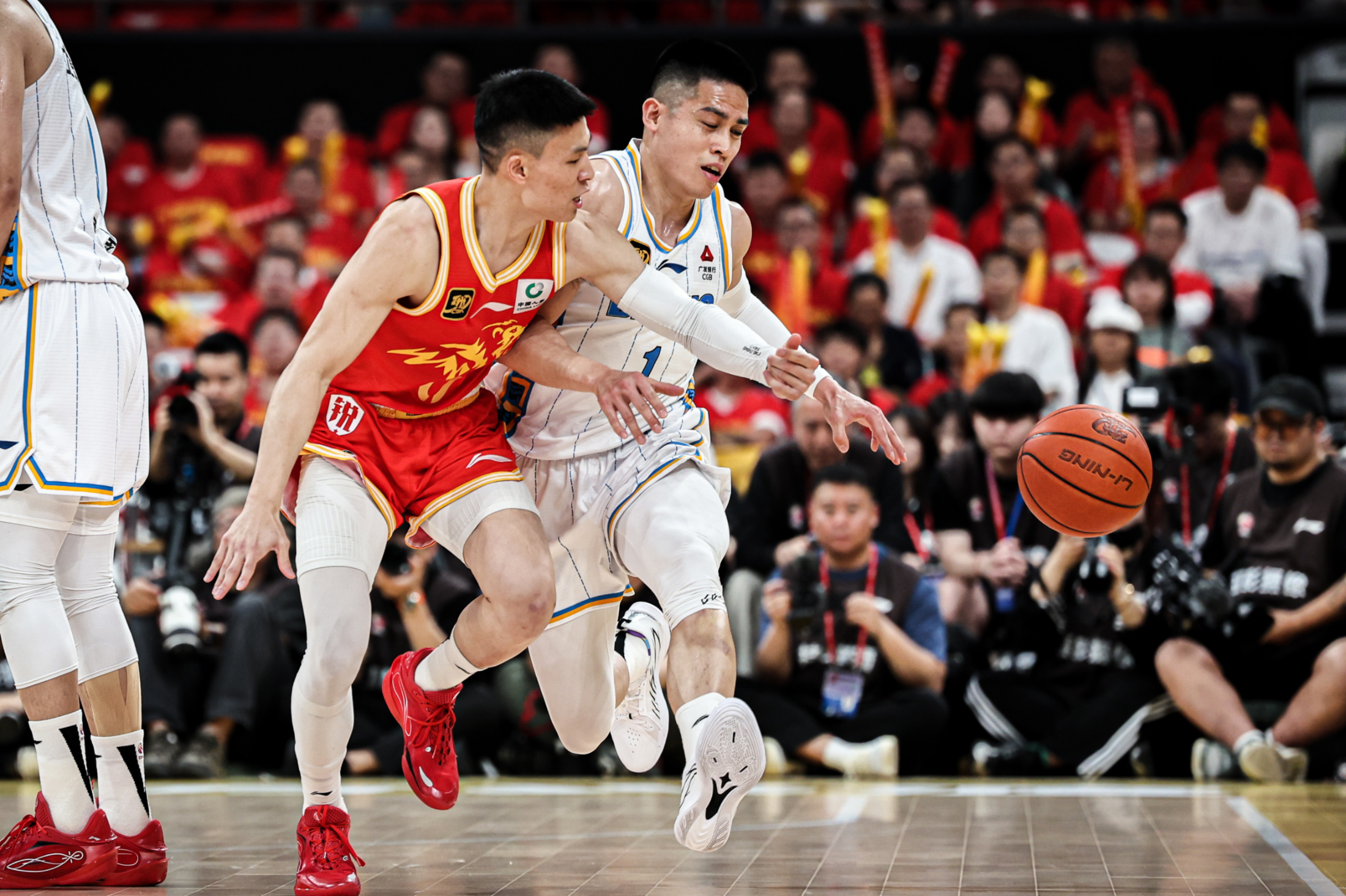 华体会官方网站下载-今晨体能课后，广东宏远扳平良机备战CBA季后赛，信心回归，细节决定成败的简单介绍-华体会官方网站下载